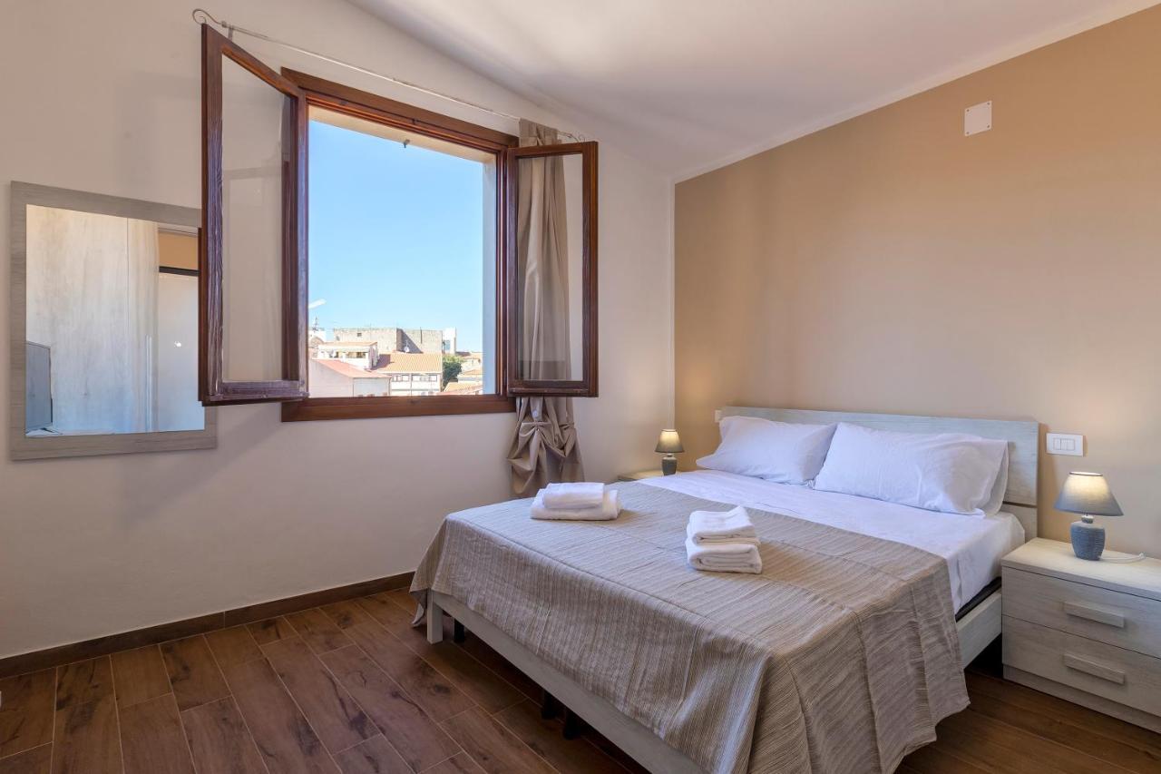 Vico Rooms Сассарі Екстер'єр фото