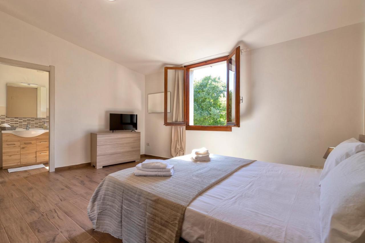 Vico Rooms Сассарі Екстер'єр фото